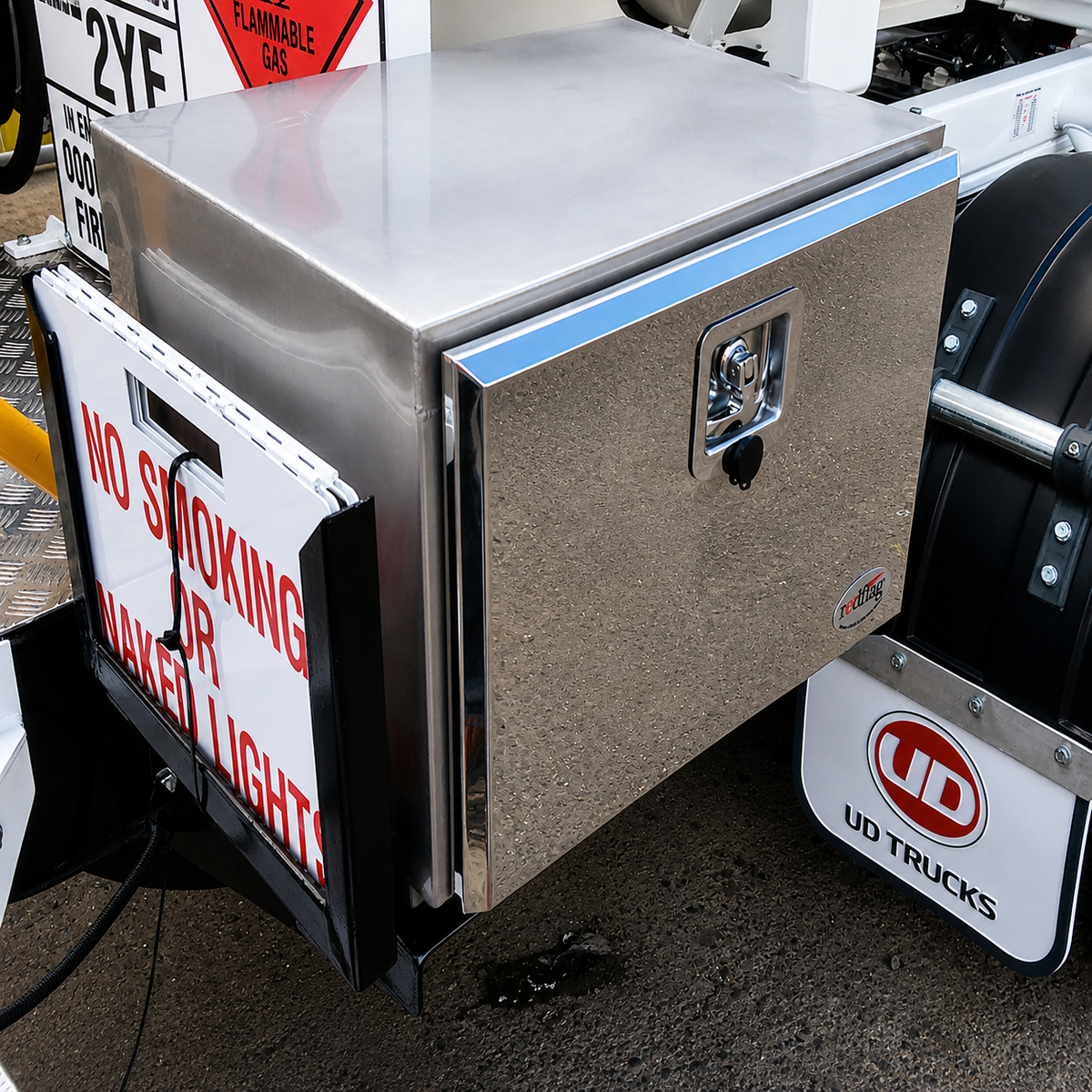 Red Flag 500mm polished stainless steel underbody truck toolbox chassis mount